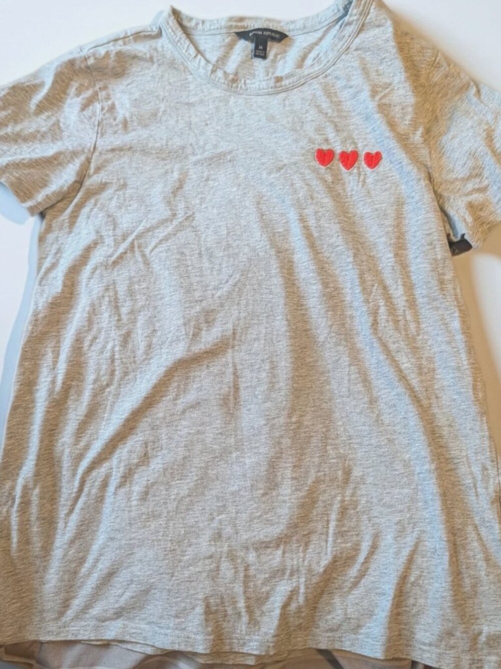 Banana Republic T Shirt Gray With Hearts Size Medium Women